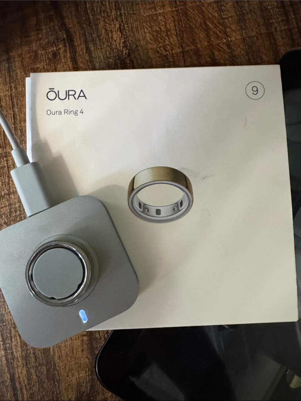 Oura ring Gen 4, size 9 with charger